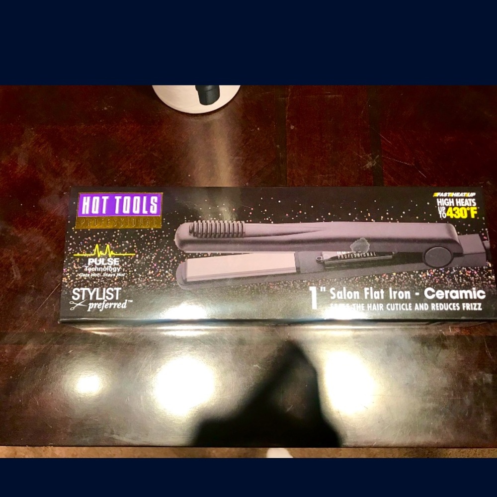 Hot tools flat iron